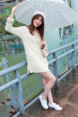 小坂めぐる